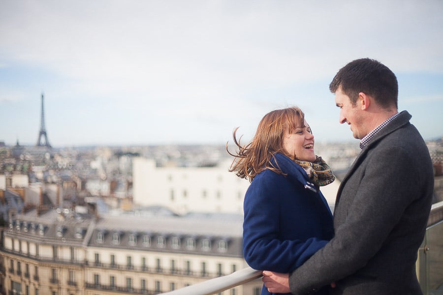 Bulles de joie Séance photo couple Toits de Paris