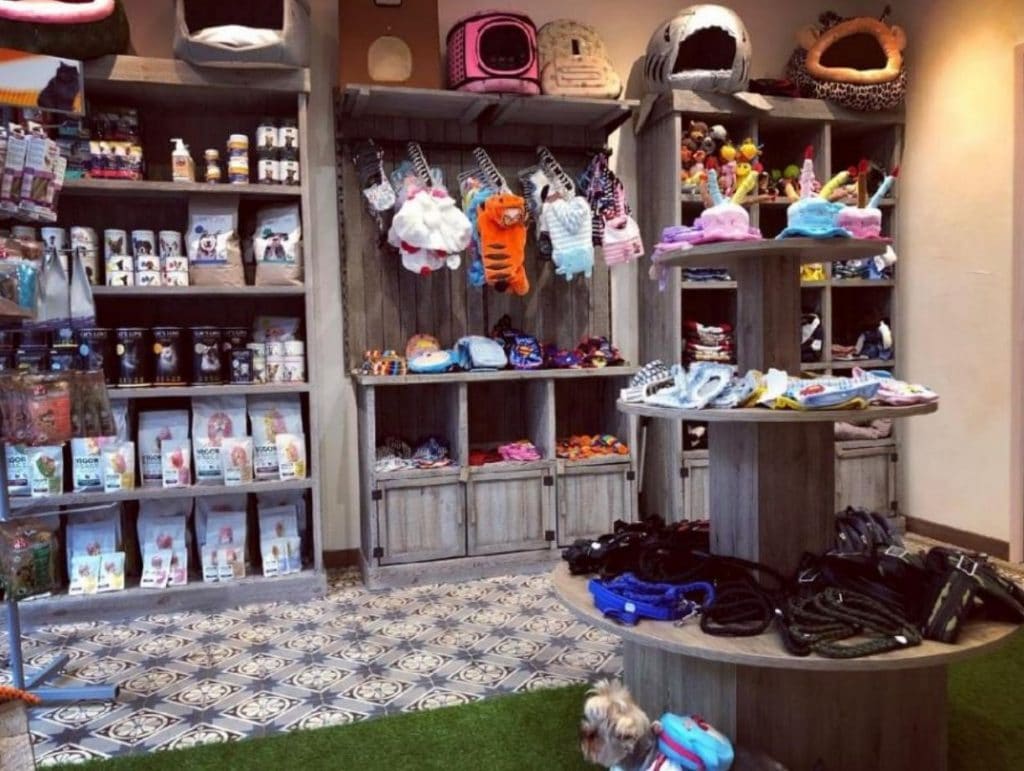 Chez Pompon Toilettage animaux et boutique our animaux ouest de Paris