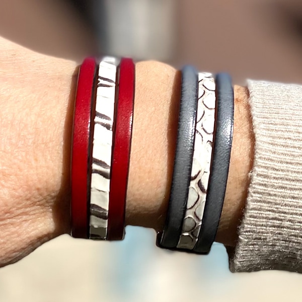 Bracelet-cuir-serpent-gris-rouge-m-Aramance