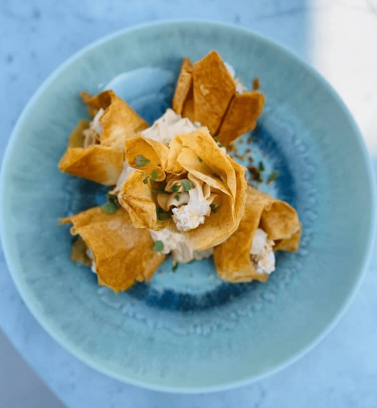 Restaurant au bord de l'eau .- Paris Ouest